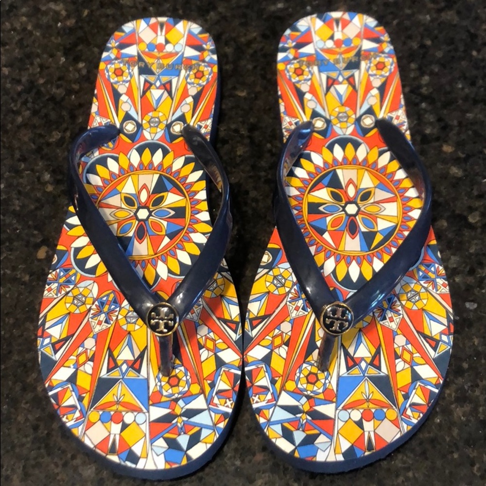 Tory Burch Thin Logo Flipflips- 7.5/8